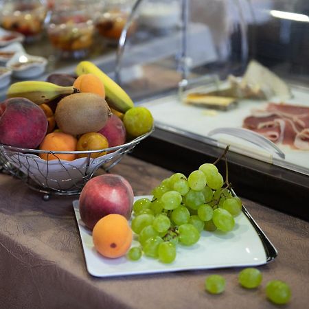 Logis Hotel Restaurant L'Escapade Le Pêchereau المظهر الخارجي الصورة