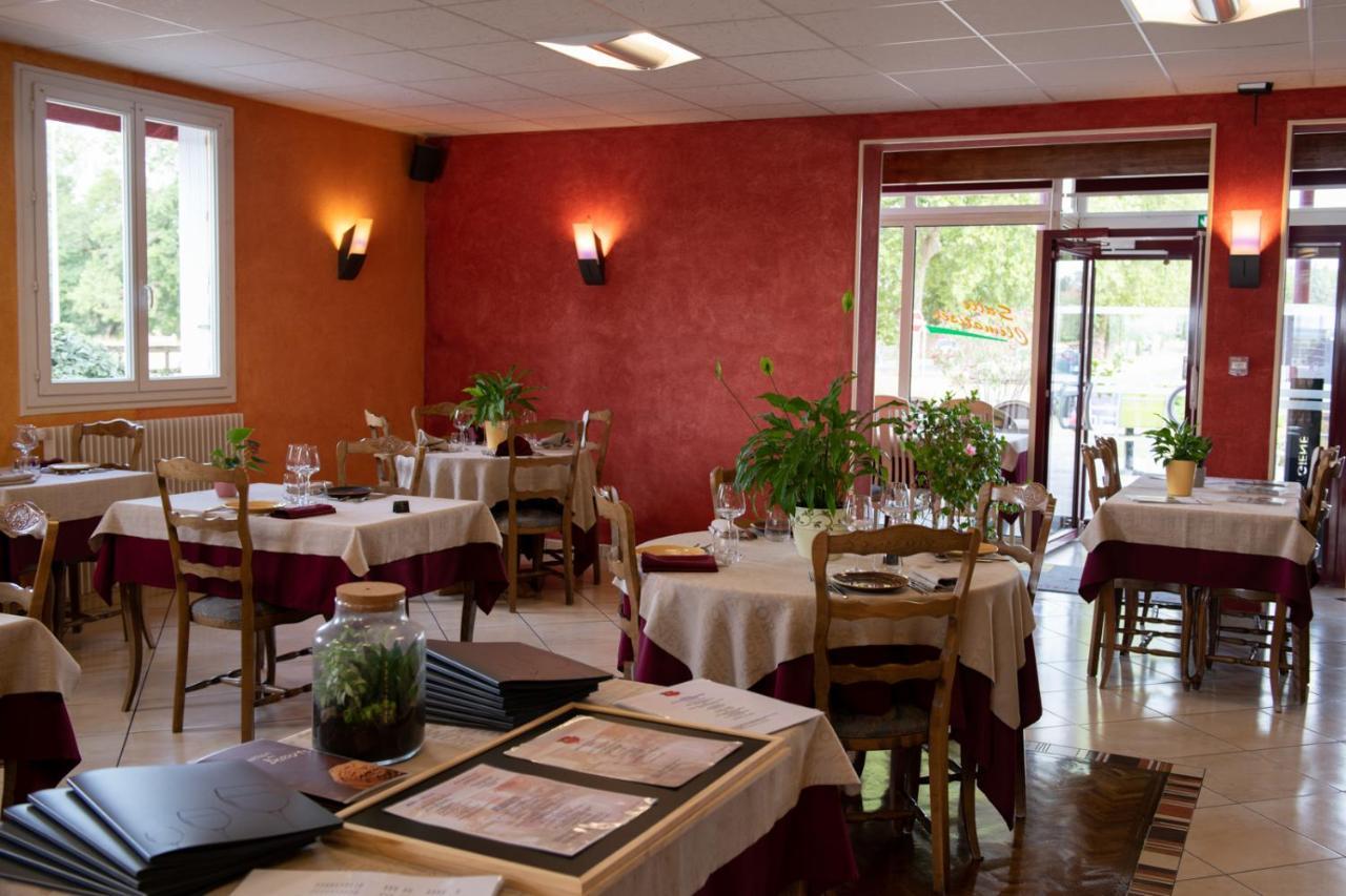 Logis Hotel Restaurant L'Escapade Le Pêchereau المظهر الخارجي الصورة